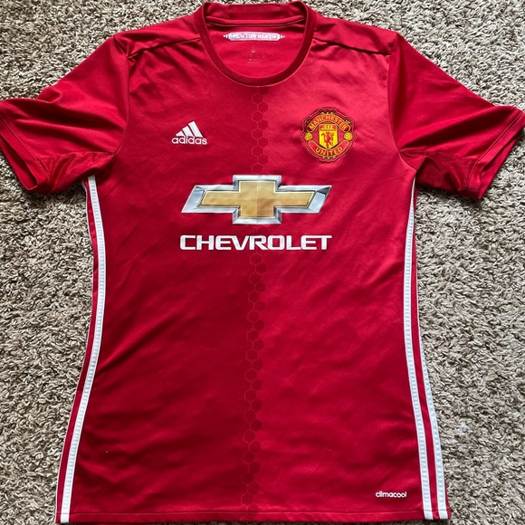 Manchester United Jersey - Picture 1 of 5